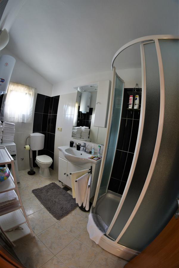 Apartment Ivica Mali Drvenik Exterior foto